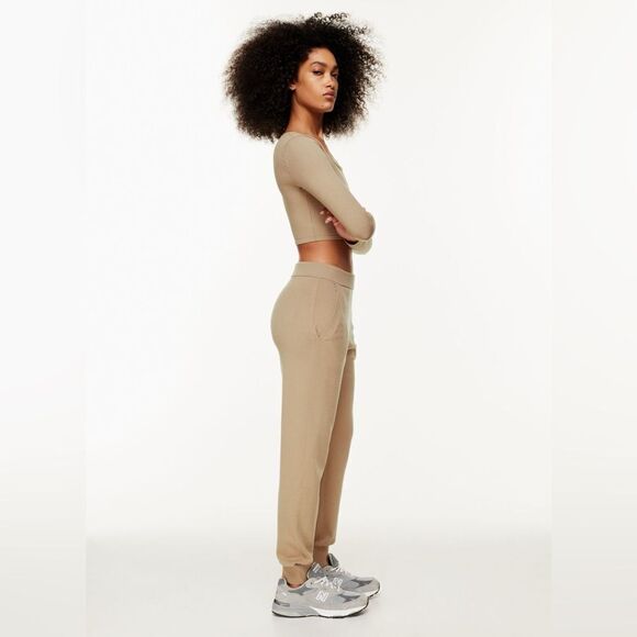 Babaton | High-rise knit Rodin Jogger | Constant Camel - Picture 4 of 9